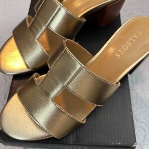 Size 7.5 gold Talbot sandals. Never worn